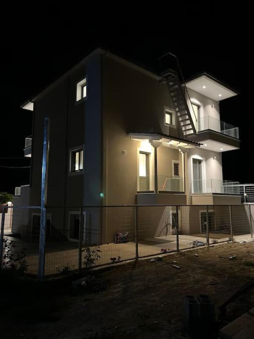 Villa Maria Eirini Lechaio Exterior photo